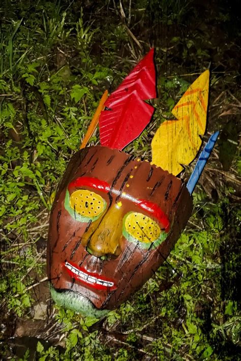 Aku Aku mask significance