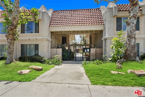 Canoga Park Real Estate