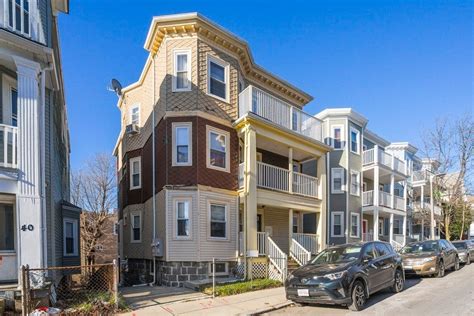 Dorchester 02122