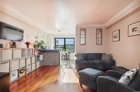 Forest Hills 11374