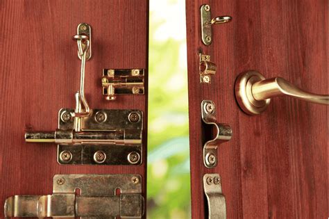 Latches onto