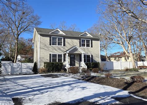 Ronkonkoma NY Real Estate