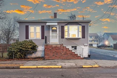 Saugus MA Real Estate