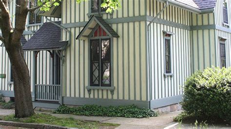 Board and Batten Siding Pest Resistance