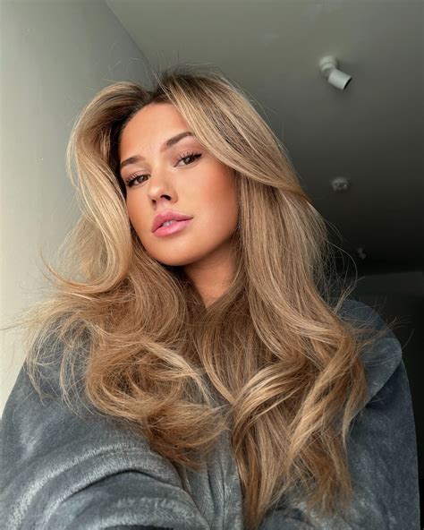 Dark Blonde Hair