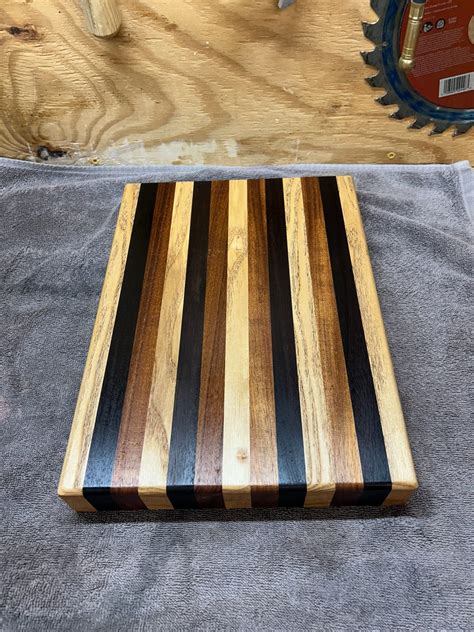 Minimalist Cutting Board Design