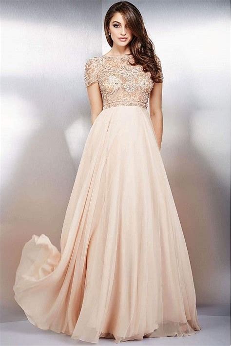 Occasions to Wear Champagne Colored Dress