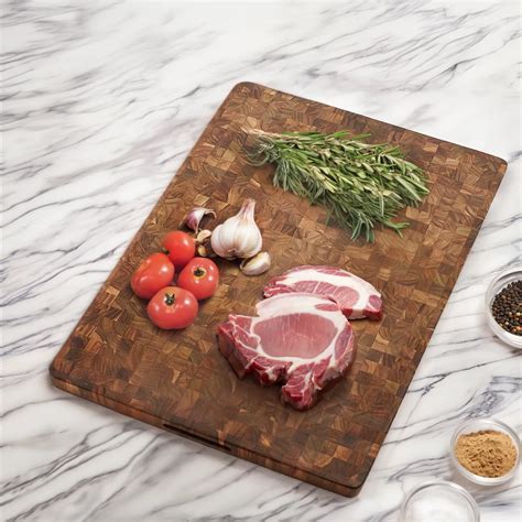 Teakhaus Cutting Board Features