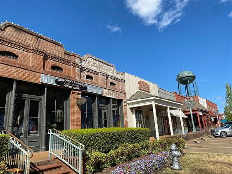 Things to Do in Collierville